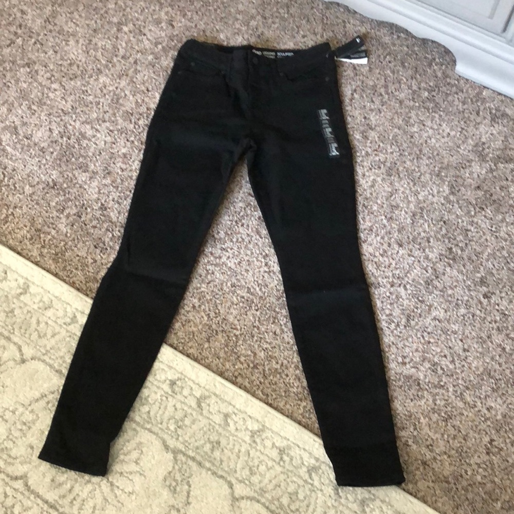Gap black sculpted leggings